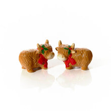 Load image into Gallery viewer, Festive Highland Cow Salt & Pepper Pots