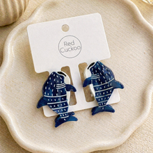 Load image into Gallery viewer, Red Cuckoo Set of Hair Clips - Whale Design
