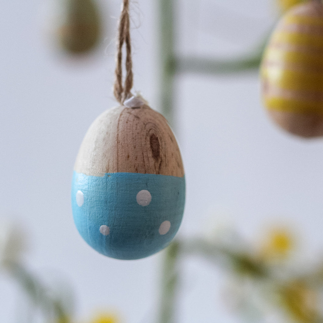 Gisela Graham Wooden Easter Egg Ornament - Blue Polka Dots